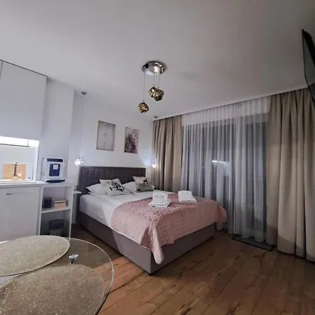 Solek Apartamenty I Pokoje Goscinne Großmöllen Exterior foto